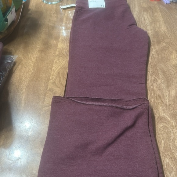 Aeropostal: Pullover Hoodie and sweatpants - Picture 3 of 3